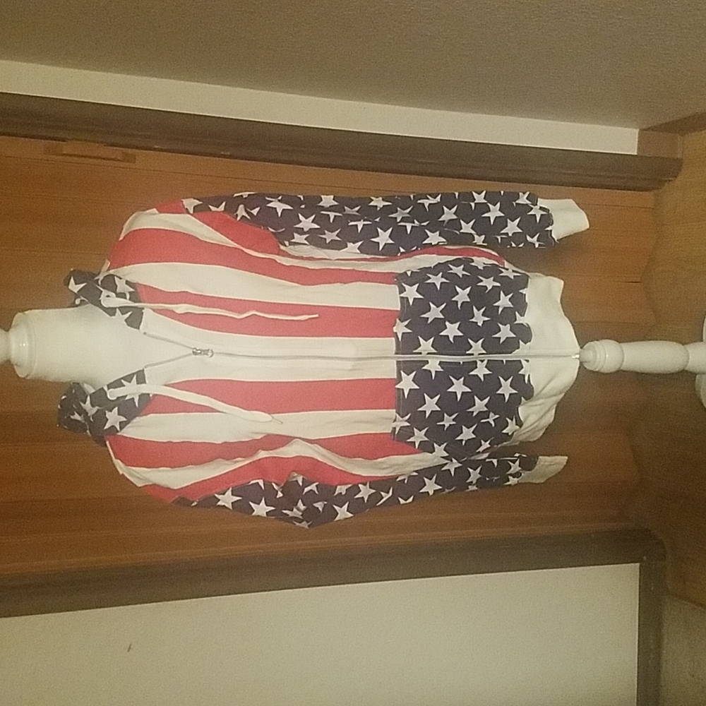 HAWKS BAY USA RED WHITE AND BLUE FLAG ZIP UP HOODIE